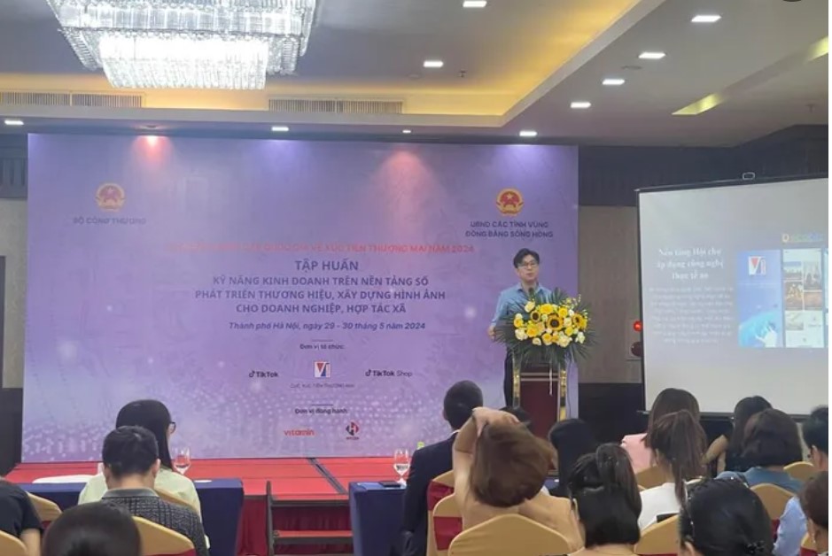 Trang bị kỹ năng kinh doanh phát triển thương hiệu cho doanh nghiệp trên nền tảng số