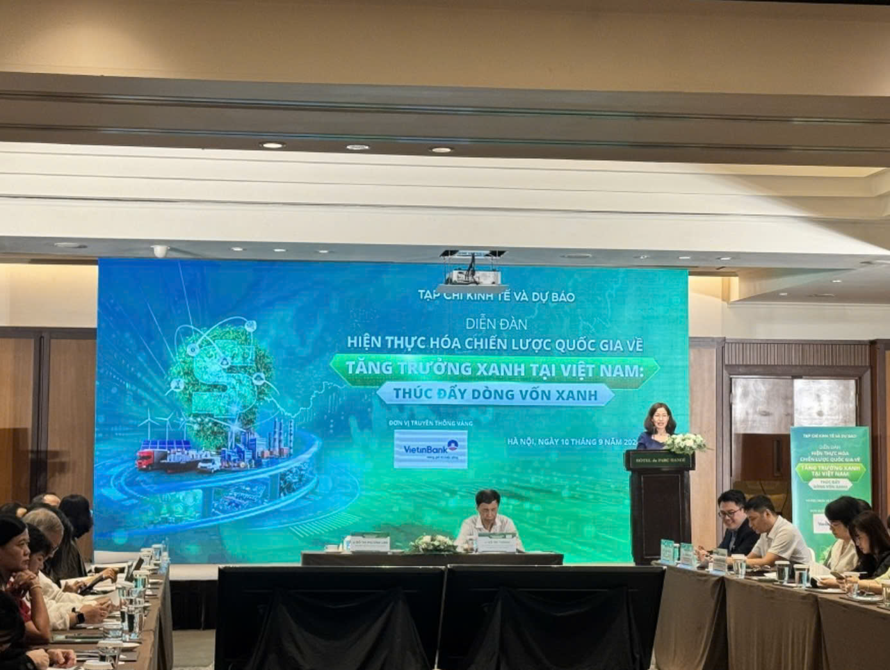 Bàn thảo thúc đẩy dòng vốn xanh nhằm hiện thực hóa chiến lược quốc gia về tăng trưởng xanh
