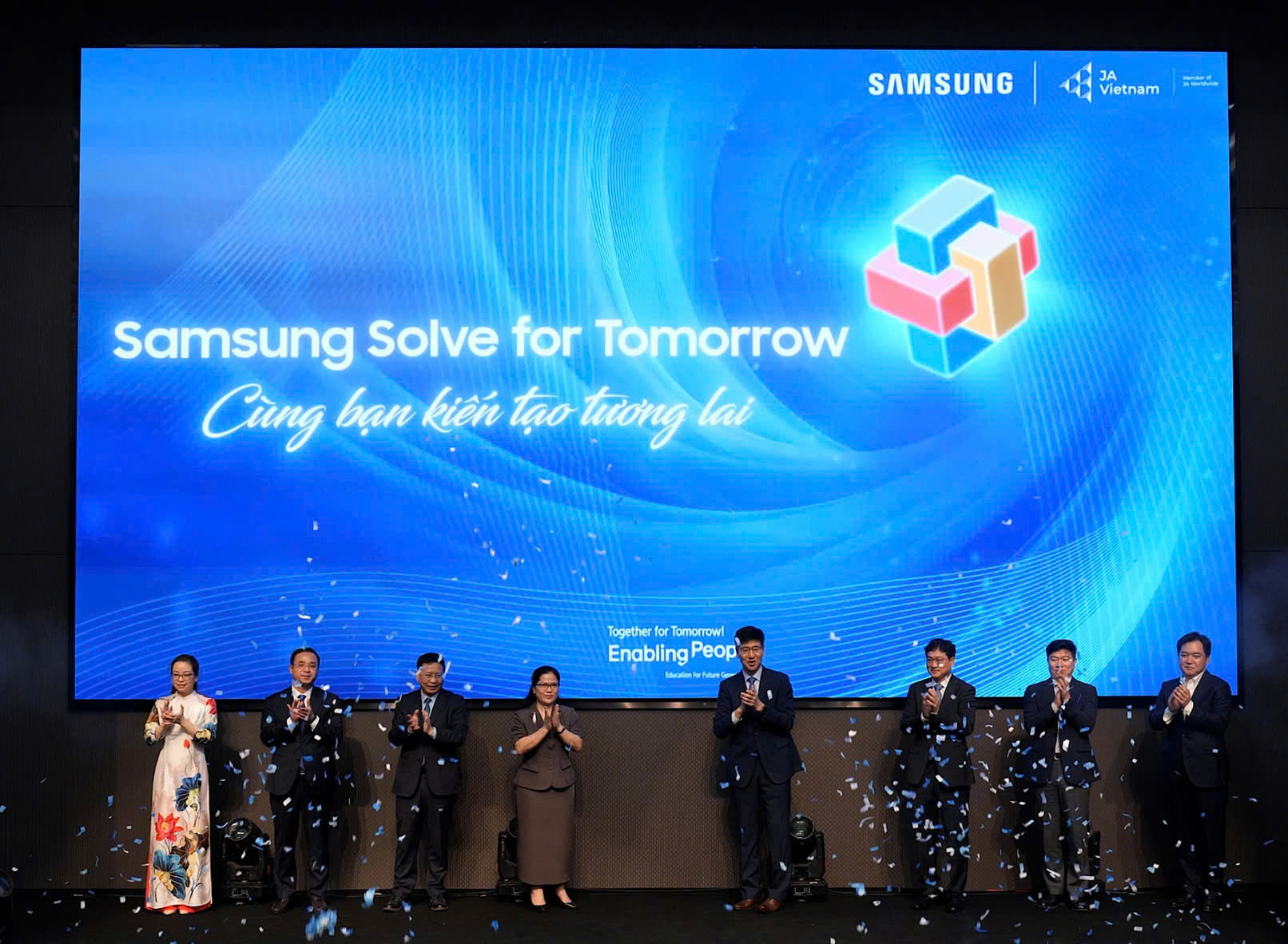 Samsung khởi động cuộc thi ‘Solve for Tomorrow’ 2025: Hỗ trợ học sinh phát triển kỹ năng STEM