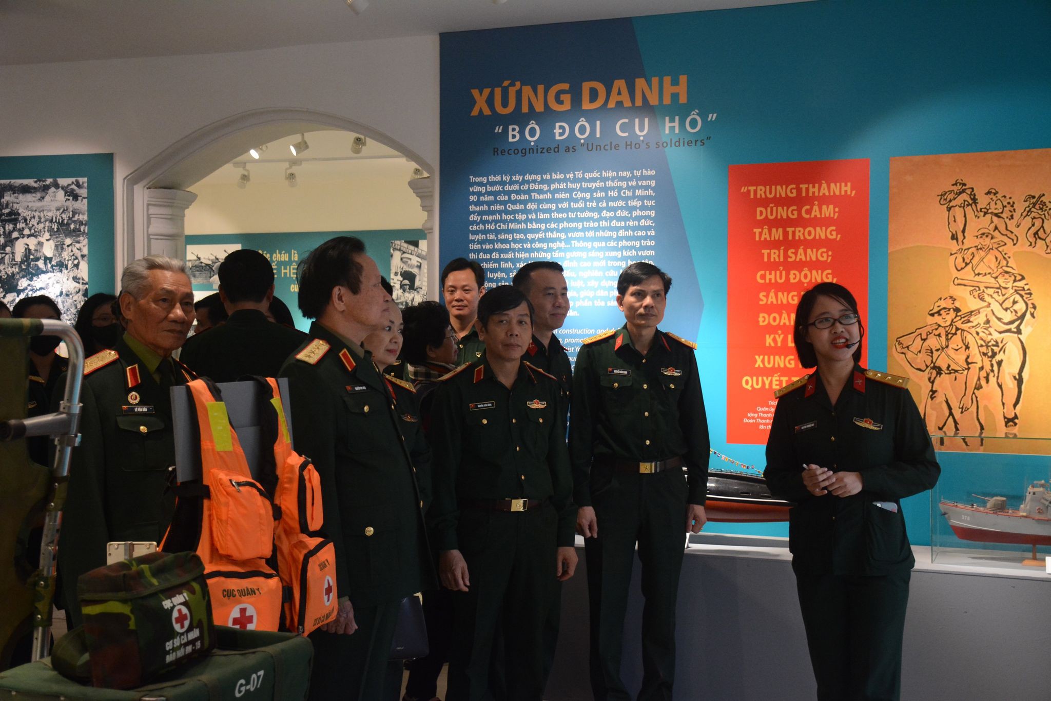 Hơn 300 tài liệu, hình ảnh và hiện vật tiêu biểu trưng bày tại triển lãm 'Thanh niên Quân đội – Vững bước dưới cờ Đảng'