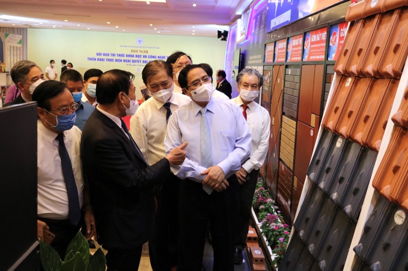 Gốm Đất Việt tiên phong ứng dụng KHCN tiên tiến trong sản xuất kinh doanh