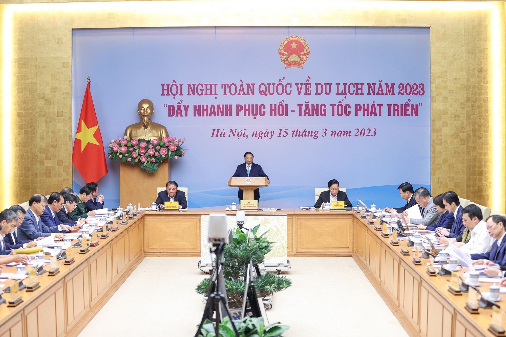 "Thủ tướng chủ trì Hội nghị toàn quốc về du lịch năm 2023": “Đẩy nhanh phục hồi – Tăng tốc phát triển”