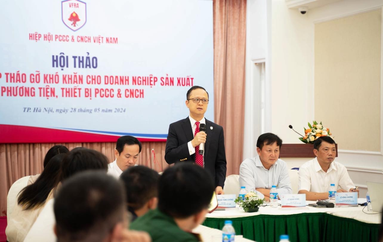 Đề xuất giải pháp tháo gỡ khó khăn cho doanh nghiệp sản xuất phương tiện phòng cháy chữa cháy