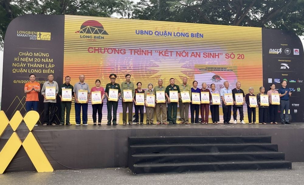 Giải chạy Marathon Longbiên 2023 diễn ra an toàn, thành công