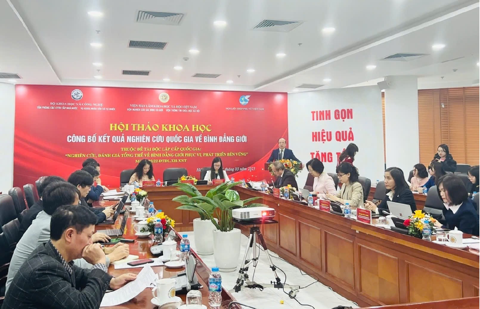 Hội thảo khoa học về bình đẳng giới tại Việt Nam: Đưa ra các khuyến nghị cho sự phát triển bền vững