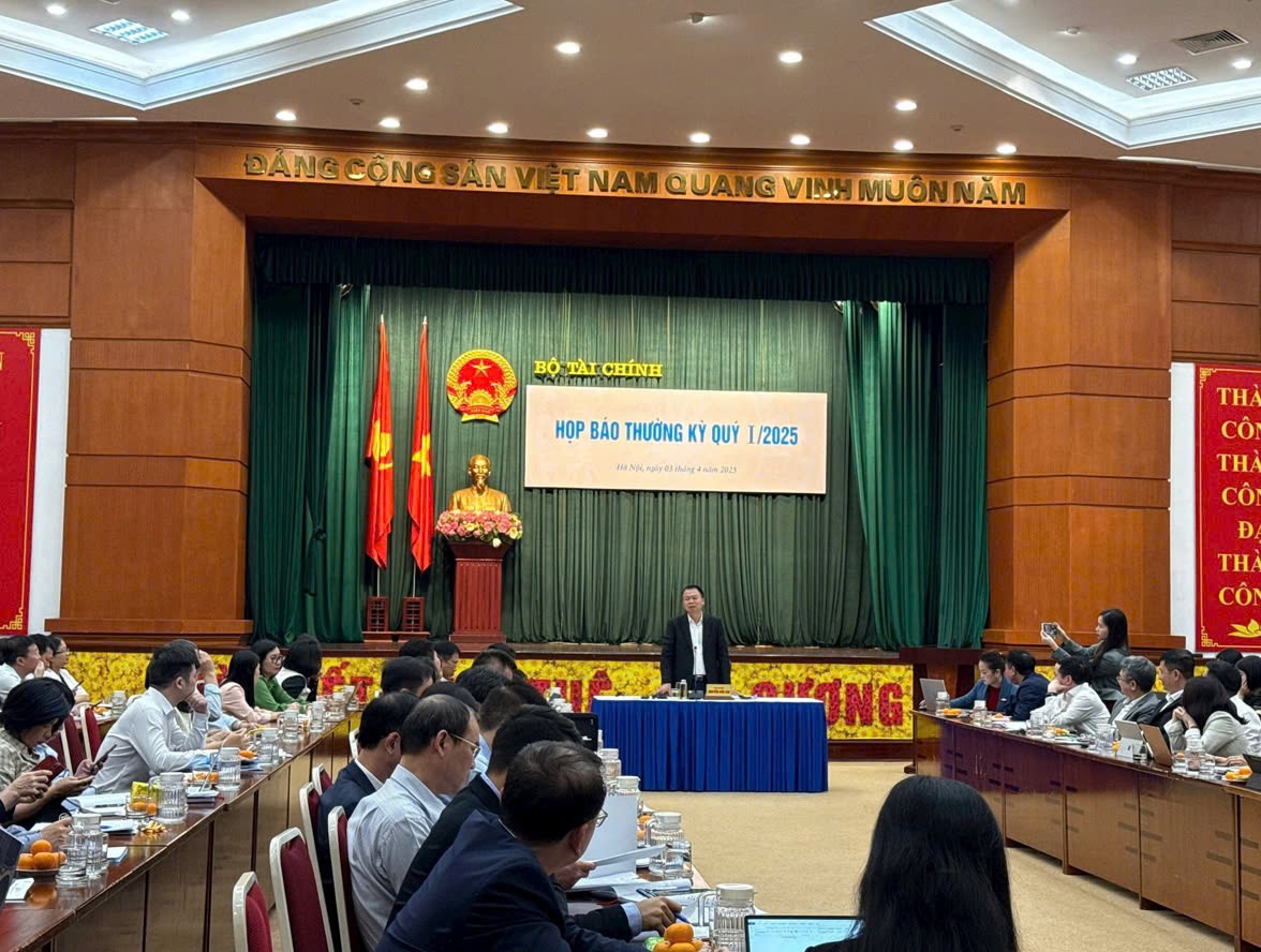 Mỹ áp thuế 46% lên hàng hóa Việt Nam: Bộ Tài chính thúc đẩy đàm phán