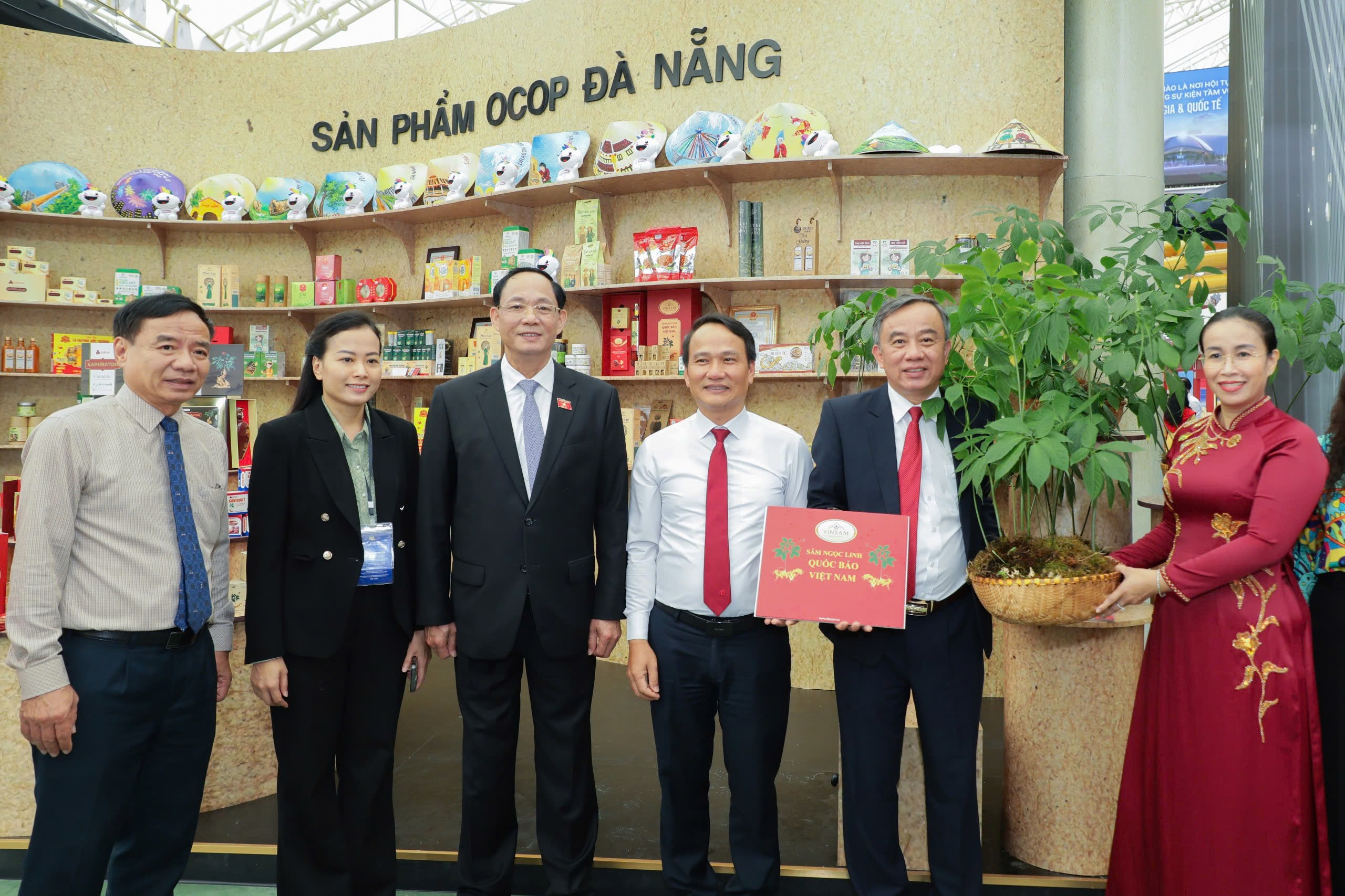 Thành phố Đà Nẵng đạt giải “ Không gian trưng bày tiêu biểu” tại Lễ Bế mạc Triển lãm thành tựu Đất nước nhân dịp kỷ niệm 80 năm Ngày Quốc khánh