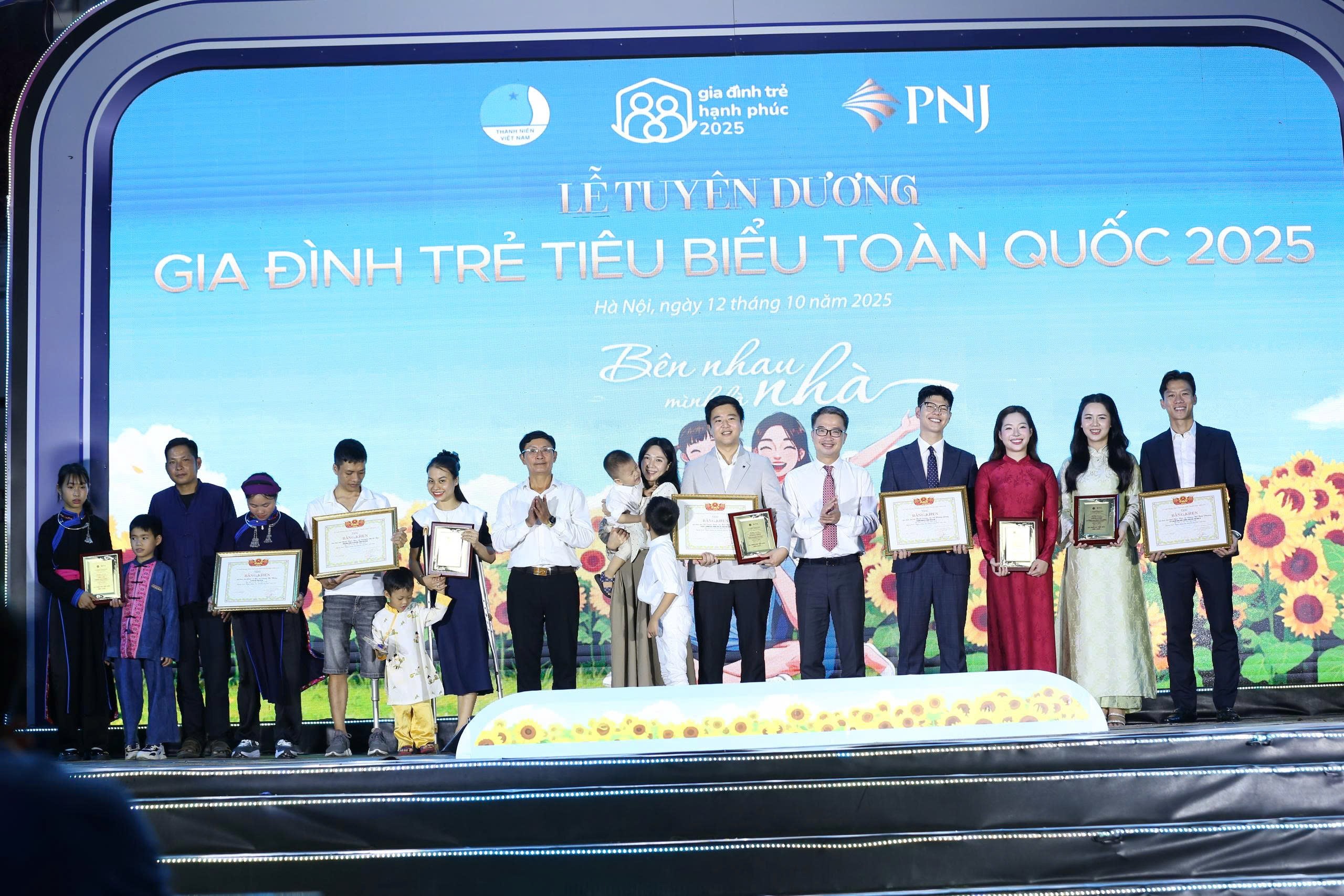 “Gia đình trẻ hạnh phúc” 2025 – Khi yêu thương viết nên điều kỳ diệu