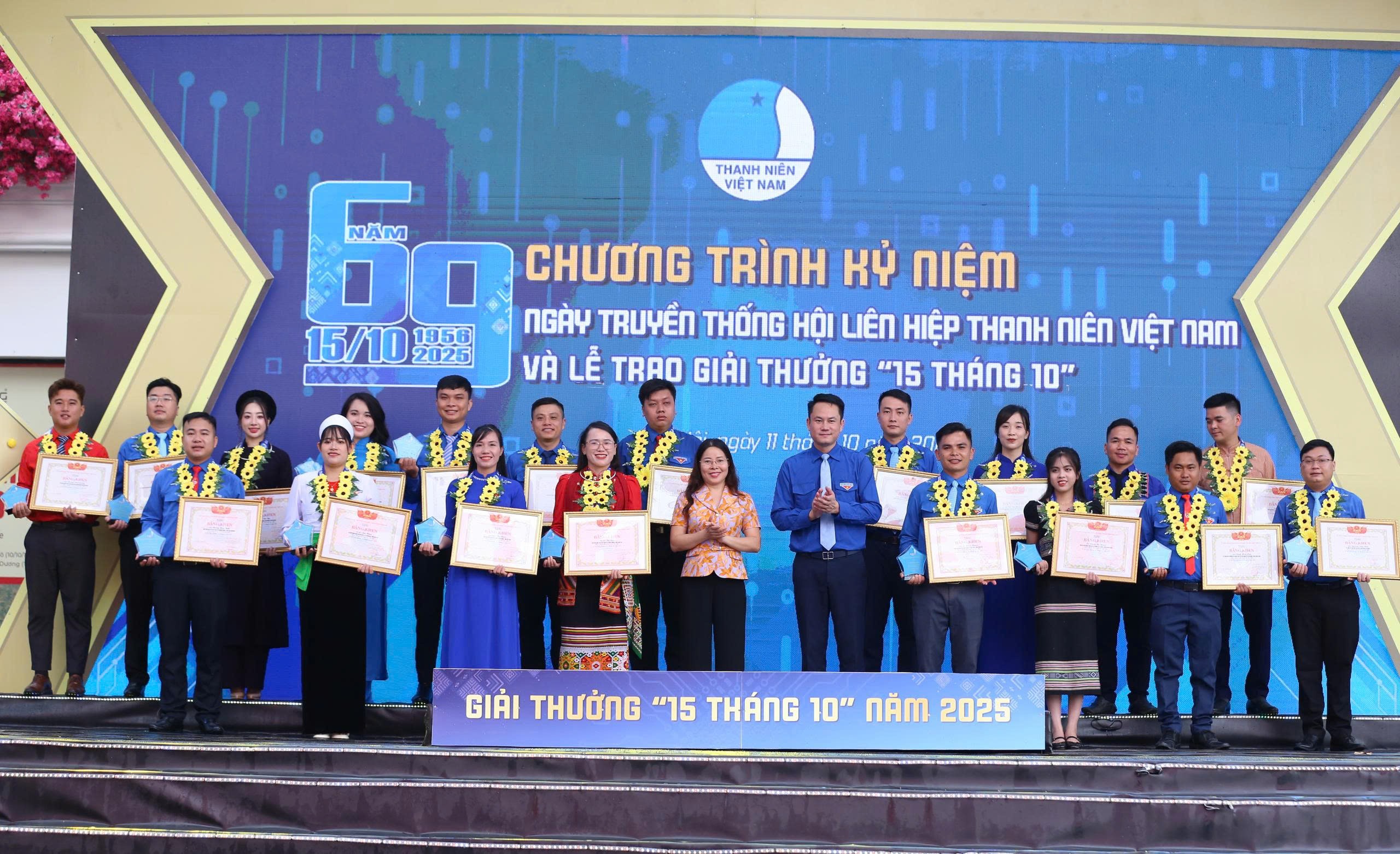 Tuổi trẻ Việt Nam viết tiếp hành trình “Tôi yêu Tổ quốc tôi”