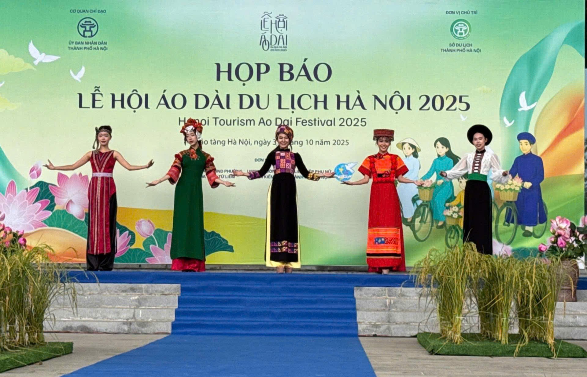 Lễ hội Áo dài Du lịch Hà Nội 2025: Tỏa sáng tinh hoa di sản Việt