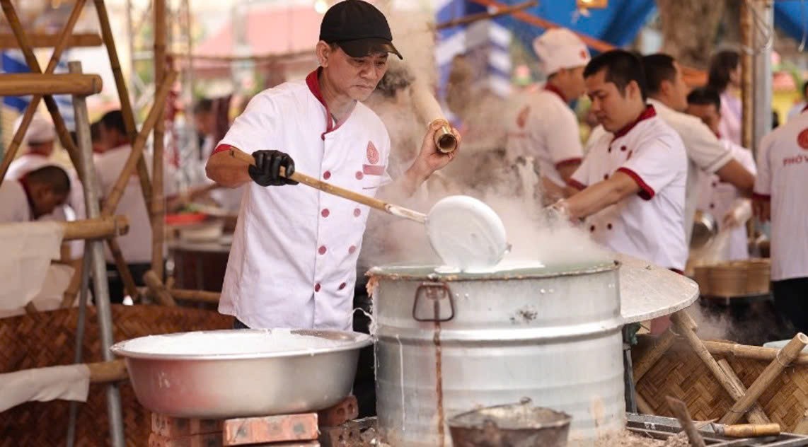 Festival Phở 2026 sôi động với chủ đề “Phở Việt - di sản sống trong lòng thời đại”