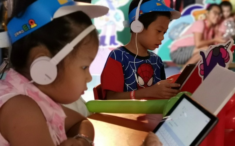 YouTube Kids dễ dàng kiểm soát nội dung, thời gian trẻ xem video