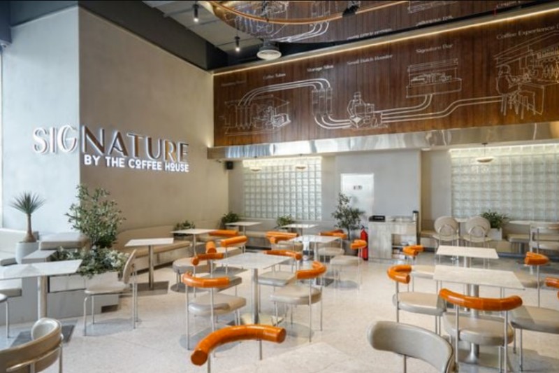 'Hệ sinh thái' từ thực phẩm, đồ uống đến công nghệ của 'ông chủ' The Coffee House