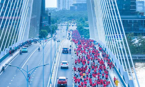 'Marathon Quốc tế TP. Hồ Chí Minh Techcombank 2025': Bước chạy khám phá thành phố năng động