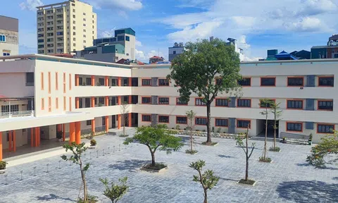 Học sinh Hà Nội thiếu nơi học, nhiều dự án trường vẫn là “đất trống”