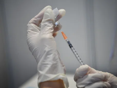 Công dân tiêm vắc-xin Sinovac và các loại vắc-xin trong danh sách khẩn cấp của WHO được công nhận là tiêm chủng đầy đủ tại Singapore