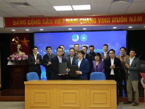 Ký kết triển khai Chương trình “Khởi nghiệp số Y tế Clinic4.0”