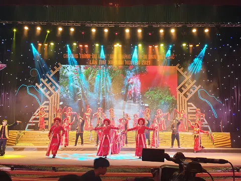 Lung linh ‘Sắc màu Việt Bắc’