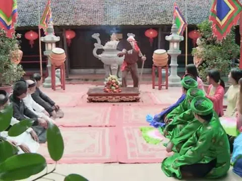 Thi sĩ Ngọc Lê Ninh bày mâm quả mời ‘phá cỗ’ dịp Trung thu