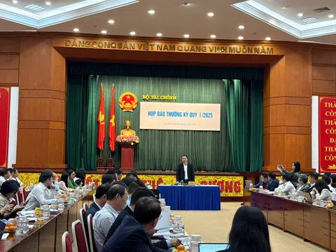 Mỹ áp thuế 46% lên hàng hóa Việt Nam: Bộ Tài chính thúc đẩy đàm phán