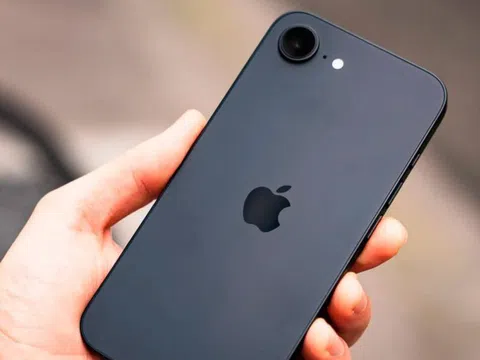 Vừa mới ra mắt, iPhone mới nhất của Apple đã giảm giá tiền triệu