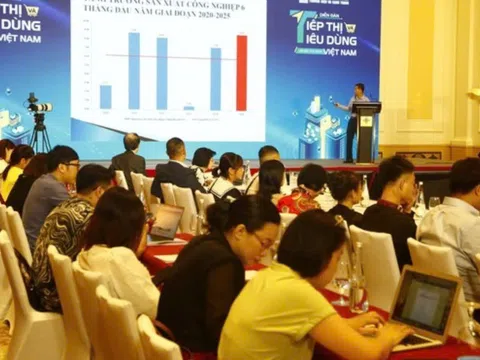 Diễn đàn "Tiếp thị và tiêu dùng Việt Nam”