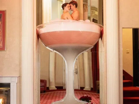 Có gì lôi cuốn bên trong 'khách sạn người lớn' ở Mỹ