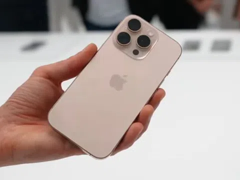 Giá iPhone 16 Pro Max lần đầu xuống dưới mức 30 triệu đồng, thay đổi cục diện thị trường tại Việt Nam