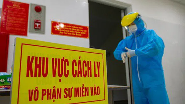 9 người đi cùng chuyến bay trở về từ Pháp mắc Covid-19